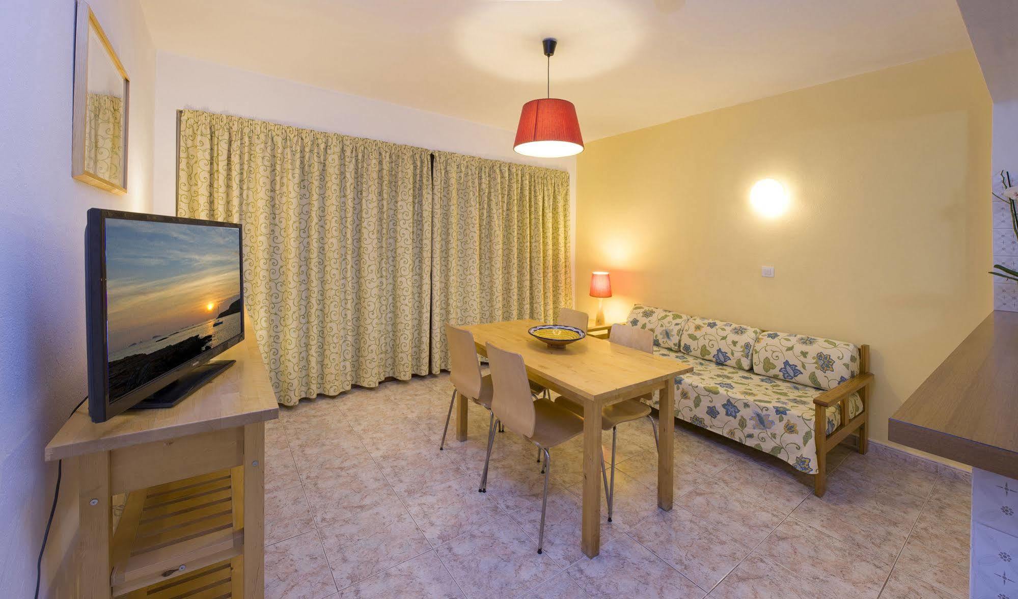 Sant Antoni de Portmany Cana Rita Apartamentos מראה חיצוני תמונה